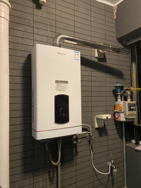 燃氣熱水器在點火的時候出現(xiàn)爆燃聲怎么辦?