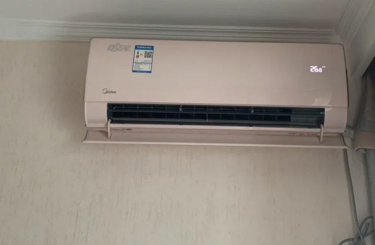 空調(diào)制熱要啟動(dòng)很久是怎么回事？